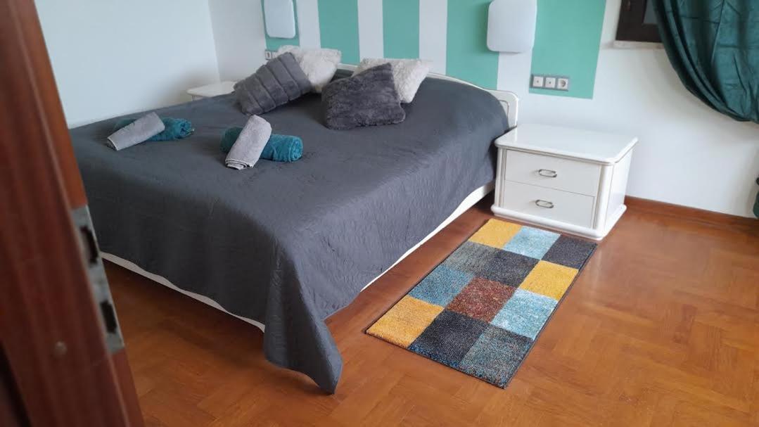 Apartmani Delas 2 Pjescana Uvala Kültér fotó